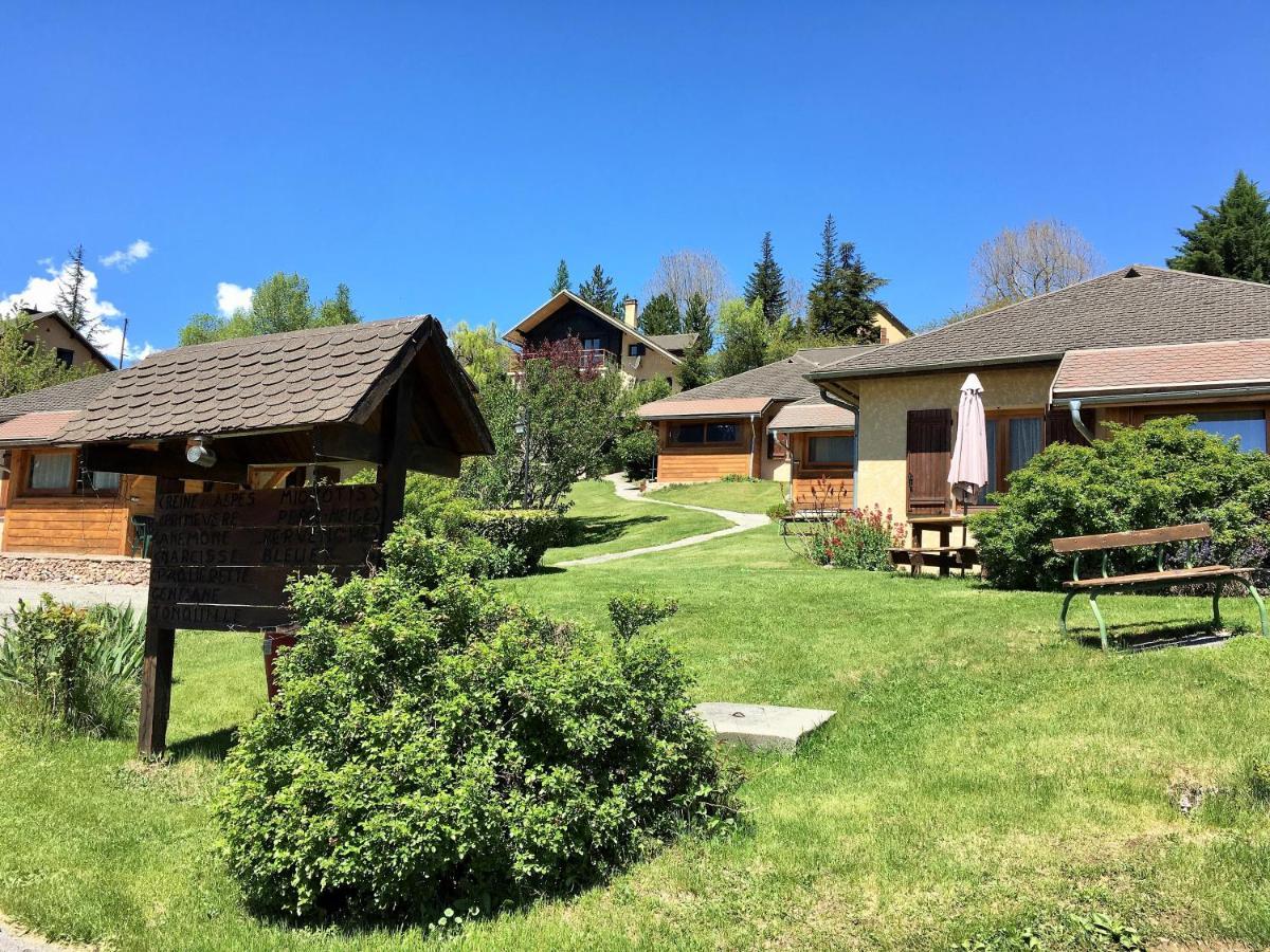 Le Catinat Fleuri Hotel Guillestre Exterior photo