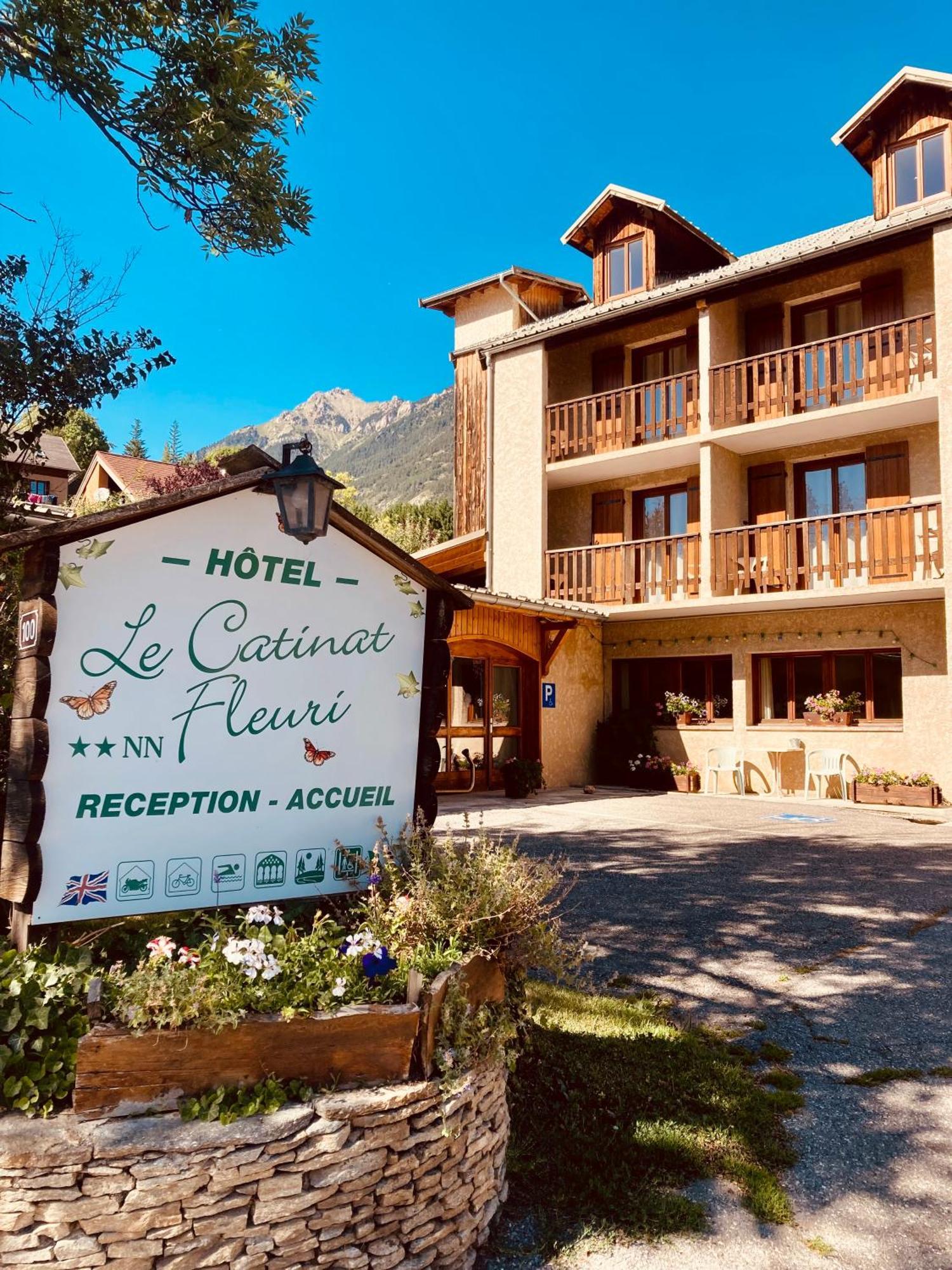 Le Catinat Fleuri Hotel Guillestre Exterior photo